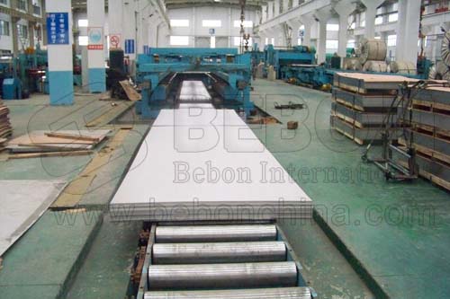 The workshop of the stainless steel decoiler machine