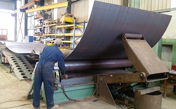 Bending steel plates