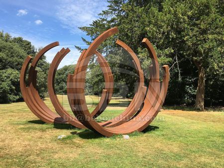 Why should weathering steel landscape be treated with rust?