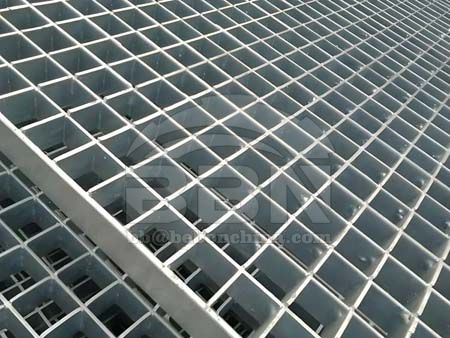 The remarkable protective effect of steel grating in power facilities