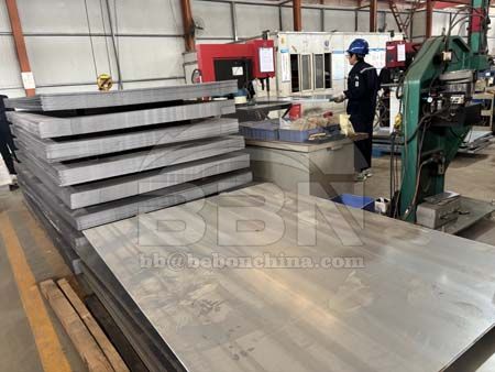 Industrial aluminum plate: a robust foundation
