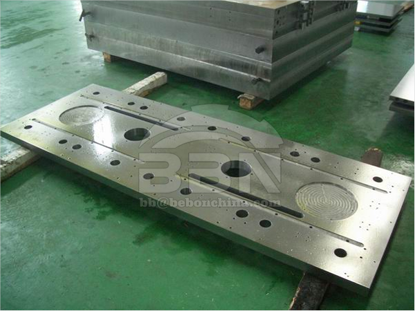 Flat steel for automobile girder
