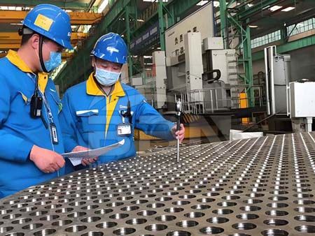 The impact of tube sheet material selection on equipment performance