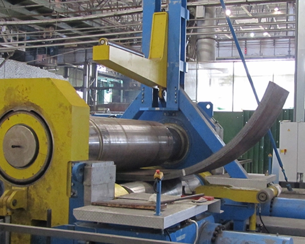 Bending machine for steel rolling