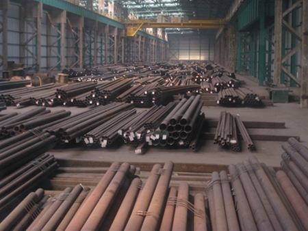 Surface heat treatment methods for ASTM A519 1045 seamless steel pipes