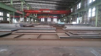 The sand blasting and shop primer of JIS G 3101 SS400 steel plates