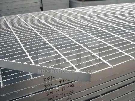 Clear acceptance criteria for steel grating installation