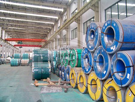 What is the chemical composition of stainless steel 304