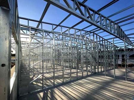 Custom-built steel structure warehouses
